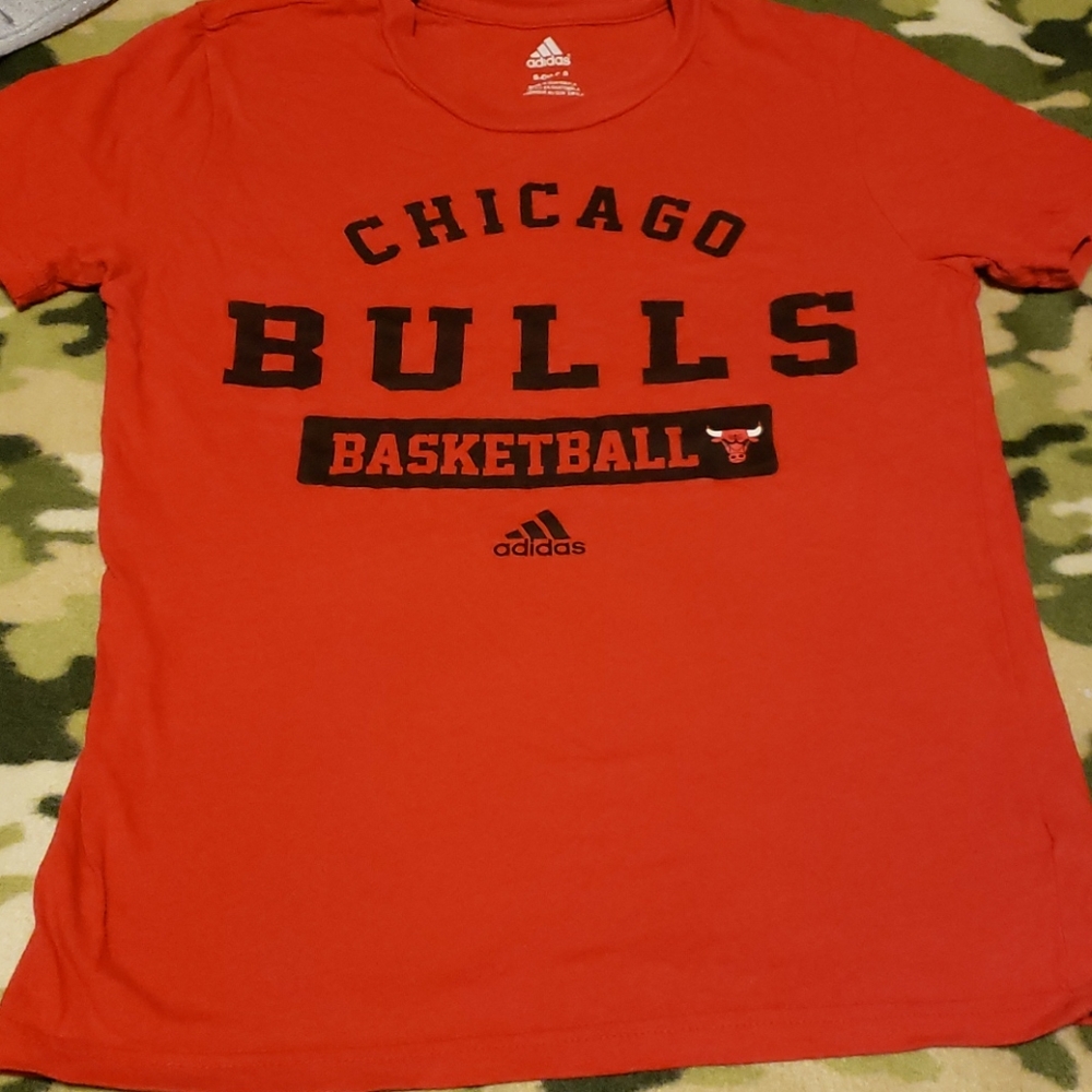 Chicago bulls shirt